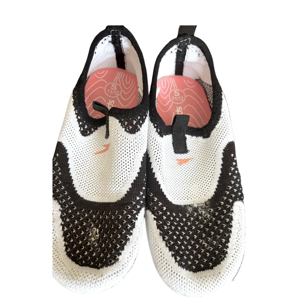Nike boys water shoes